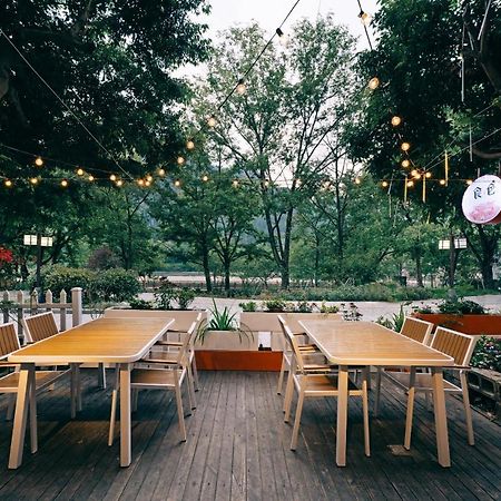 Ancient Street No.5 Youth Chic Hotel Wuyishan  Exterior photo
