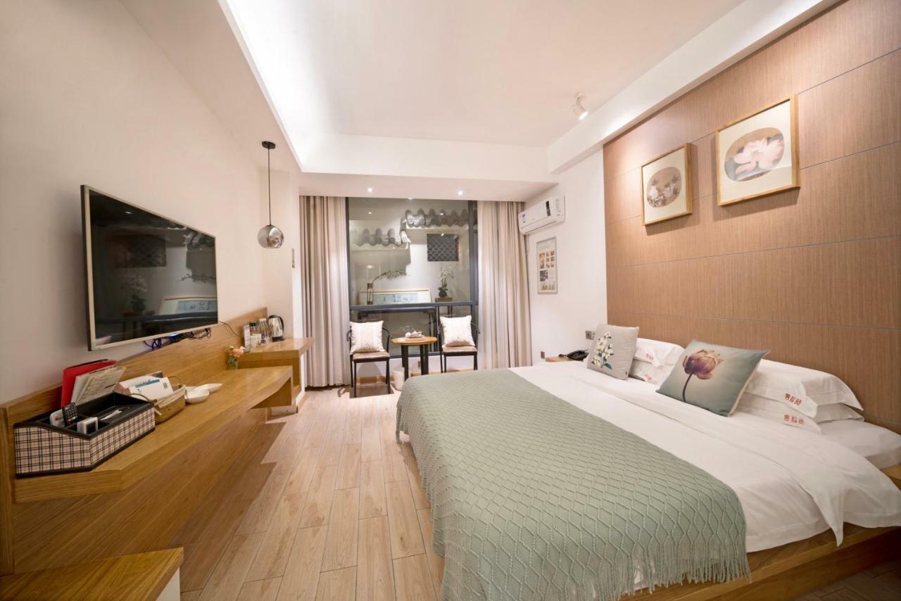 Ancient Street No.5 Youth Chic Hotel Wuyishan  Exterior photo